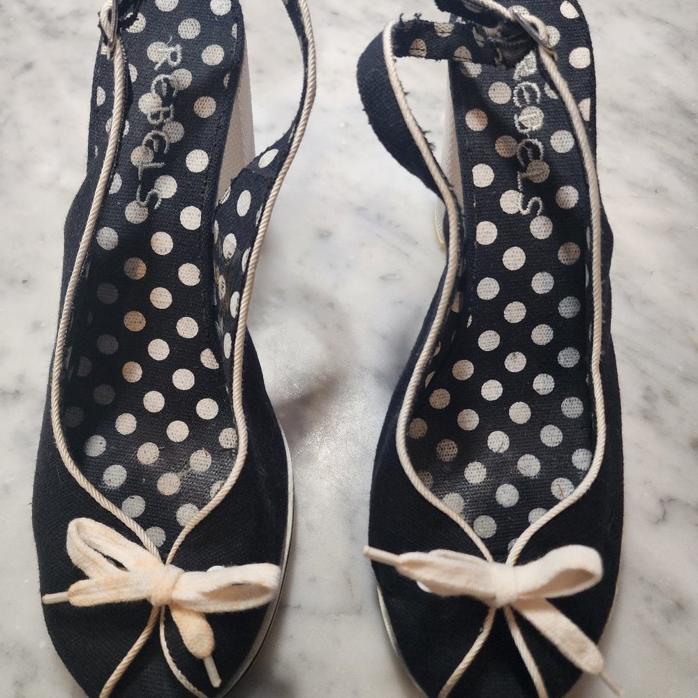 Adorable open toe slingbacks